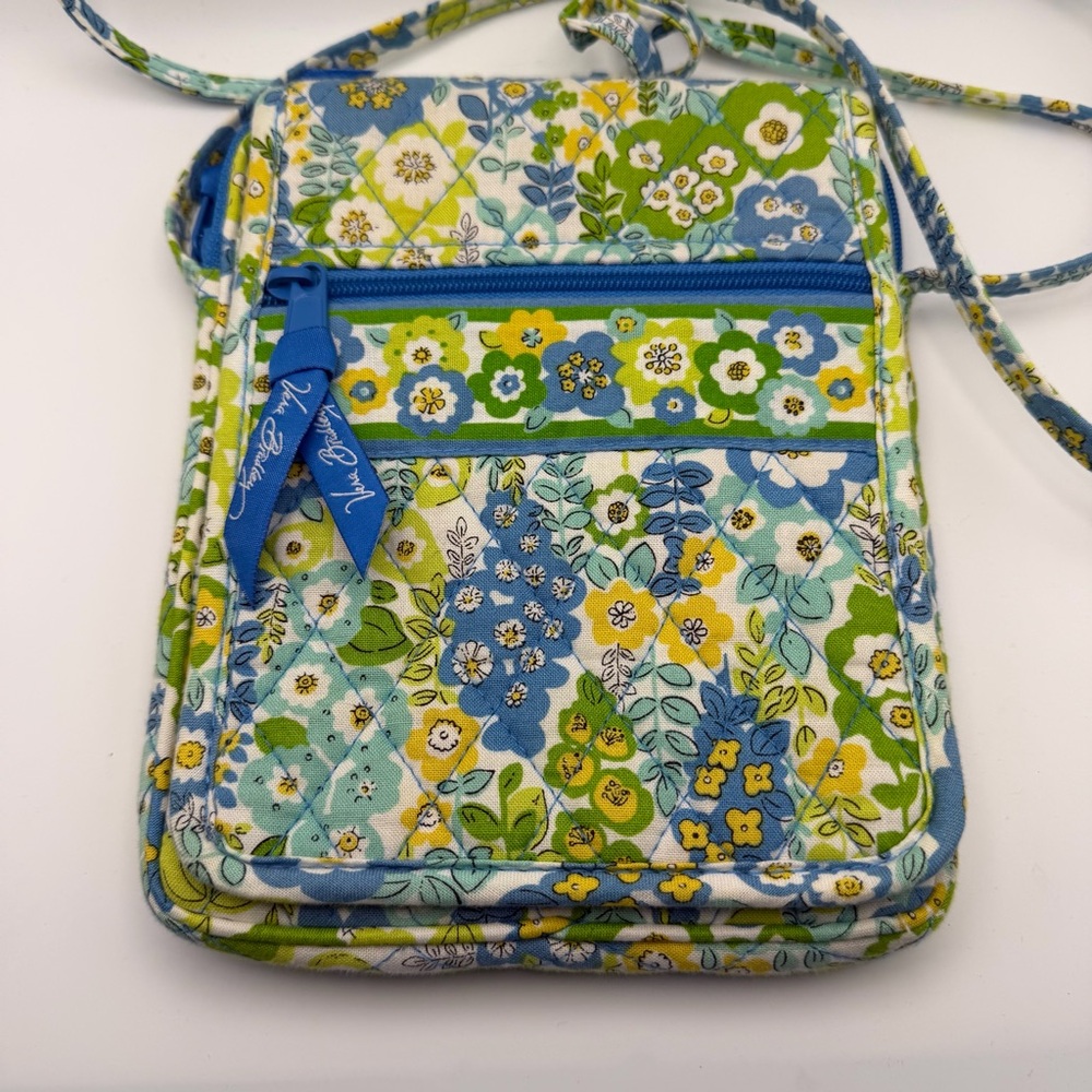 Vera Bradley All-In-One Crossbody Bag Womens Quilted English Meadow